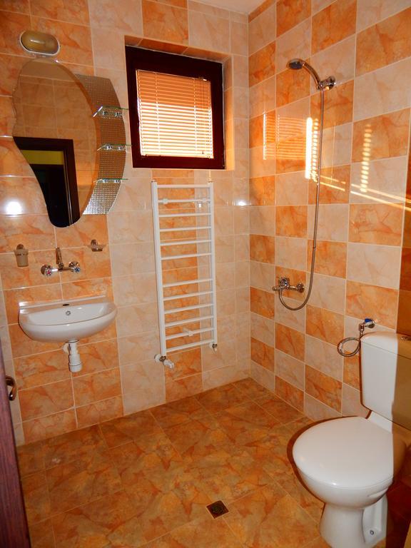De-Yan Guest House Όρεσακ Εξωτερικό φωτογραφία